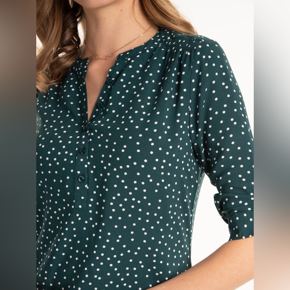 Polka dot viscose blouse EUC